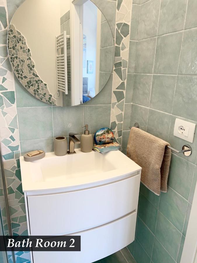 Nautilus Vista Mare Mozzafiato A 180 Gradi- Posto Auto Privato - 2 Camere Matrimoniali Piu 1 Divano Letto Singolo-Sky,Netflix-Wifi 200Mg ราปาลโล ภายนอก รูปภาพ